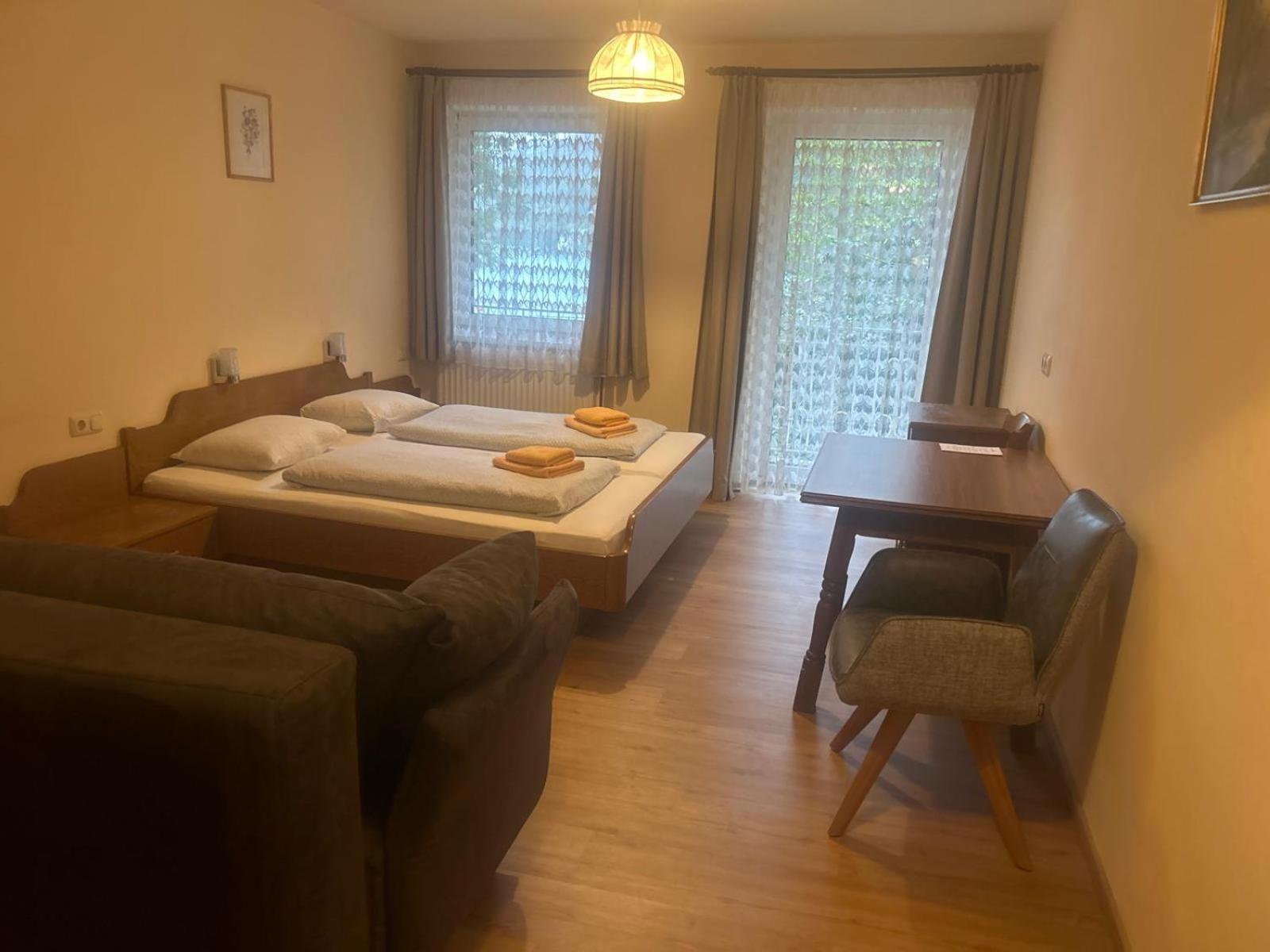 Gasthof Mit Seeterasse & Appartements Zur Landeroith 威雷格 外观 照片