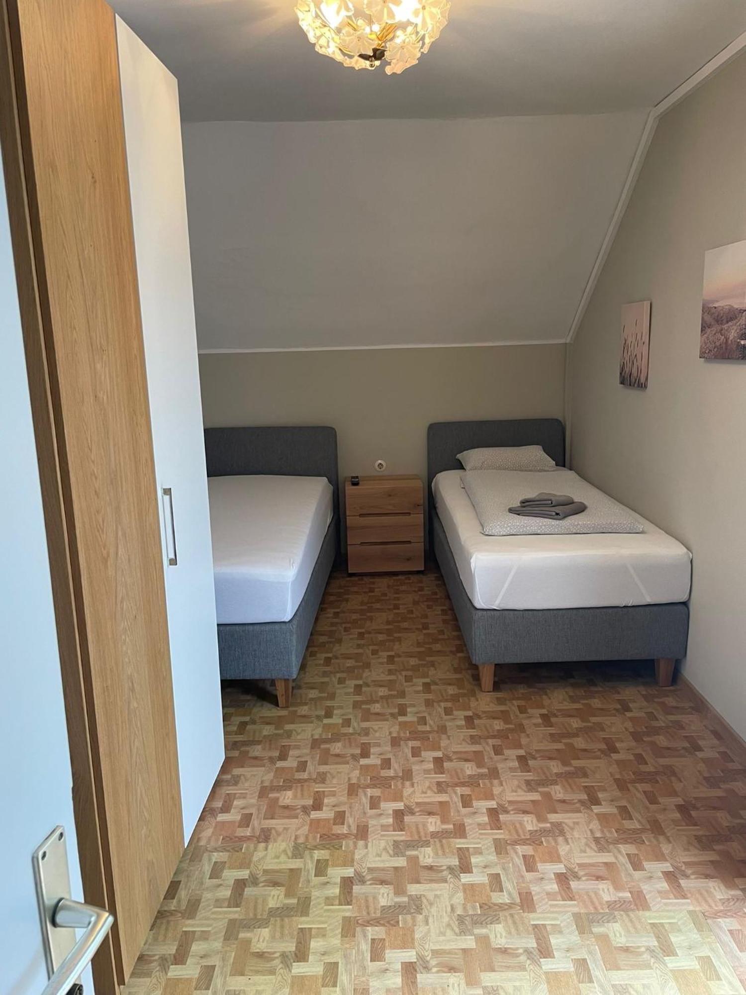 Gasthof Mit Seeterasse & Appartements Zur Landeroith 威雷格 外观 照片